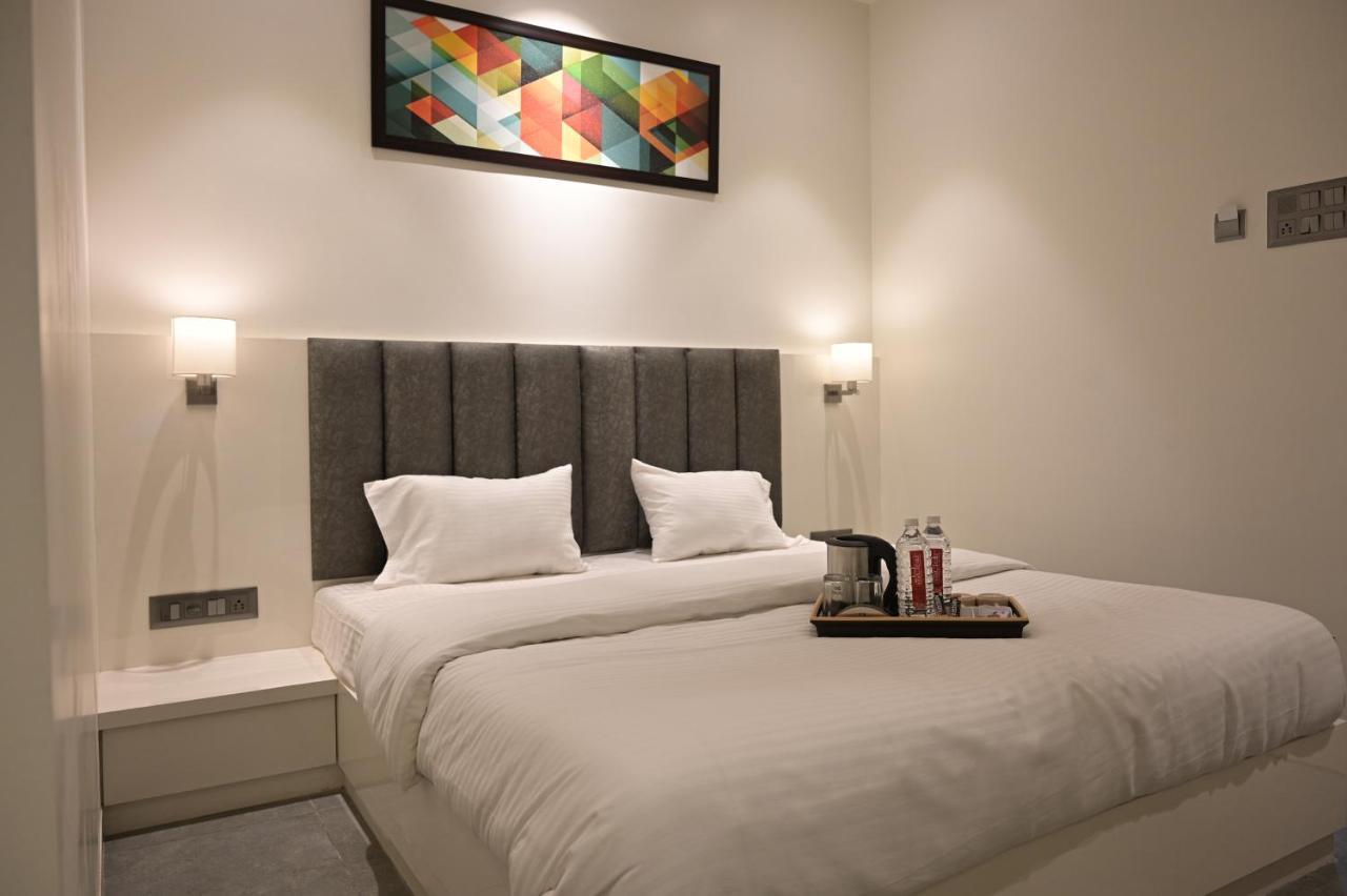 Hotel My Home Residency Nášik Exteriér fotografie
